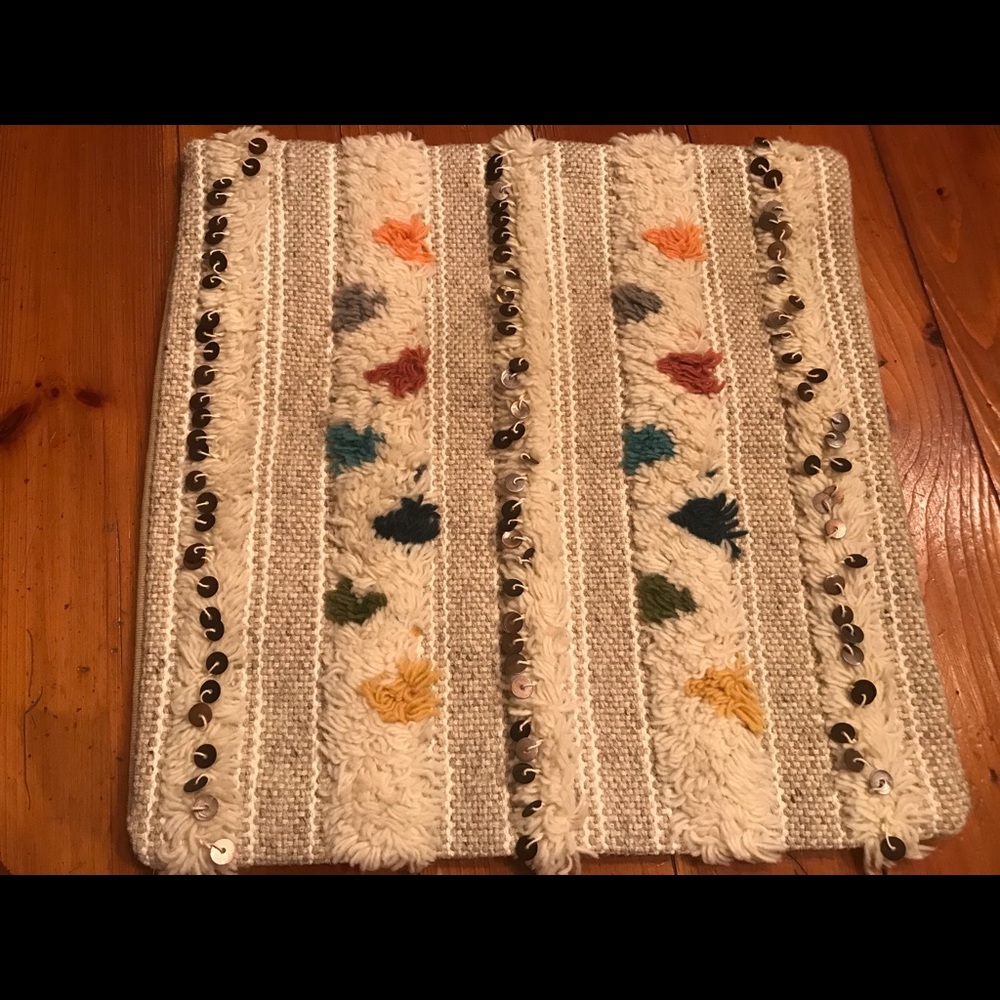 Potterybarn pillowcase 18x18 Kilim great condition